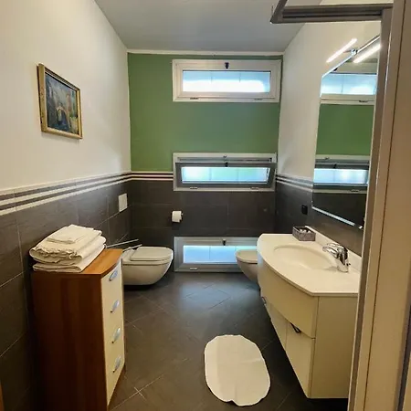 Alojamento de Acomodação e Pequeno-almoço Le Amarene 3*