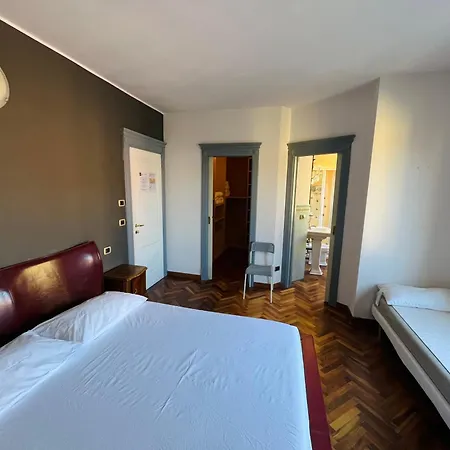 住宿加早餐酒店 Le Amarene 萨索洛