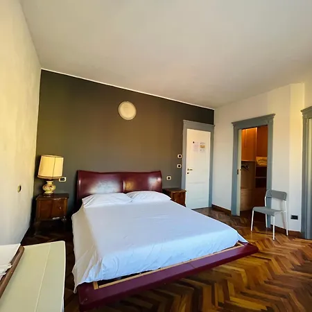 住宿加早餐酒店 Le Amarene 萨索洛