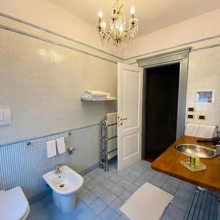 Le Amarene 住宿加早餐酒店 萨索洛